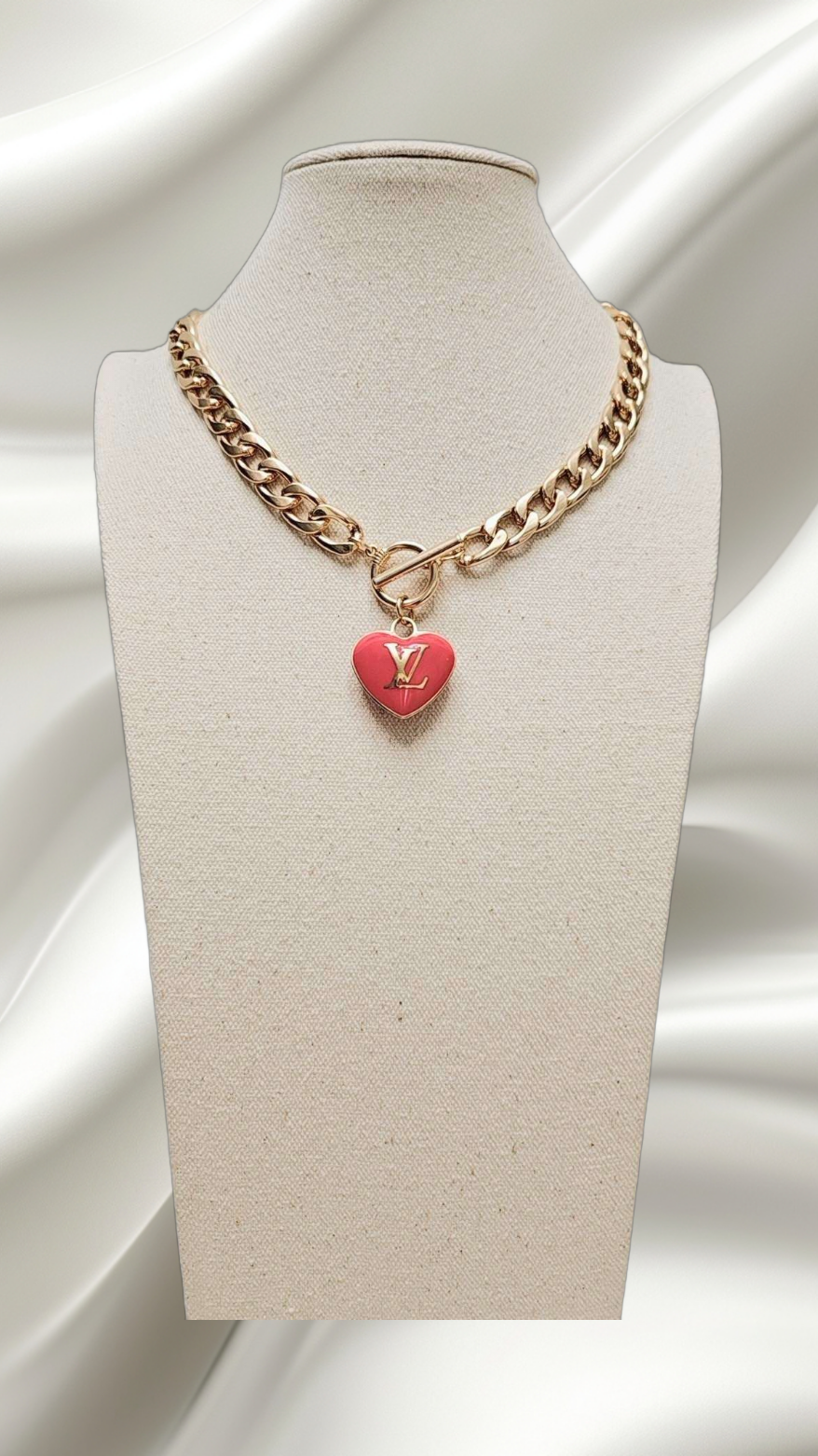 Pink Heart Louis Gold Necklace