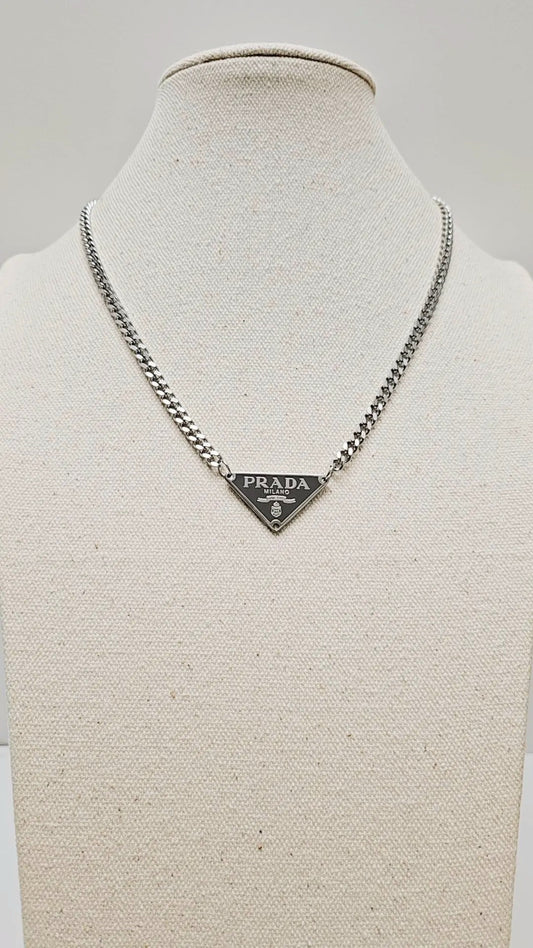 Gray Prd Tag Silver Necklace