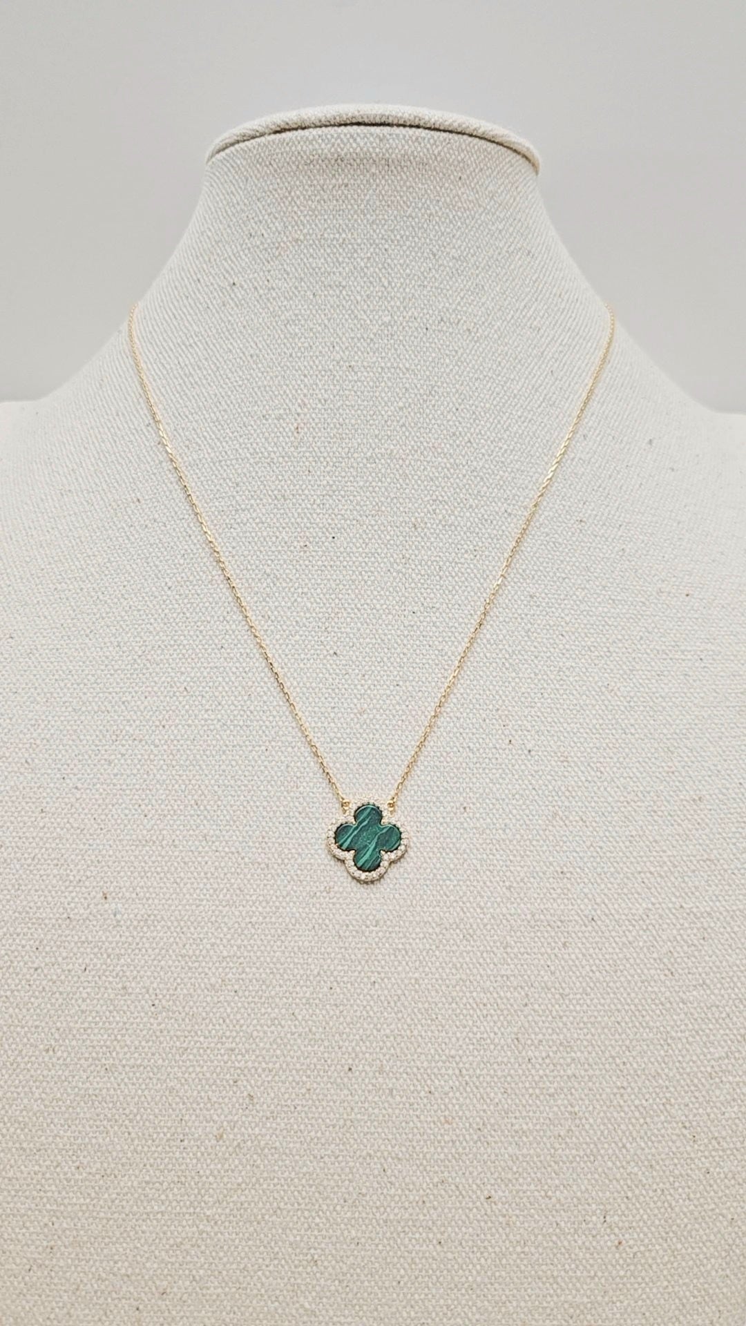 Medium Malachite Alhmabra Gold Necklace