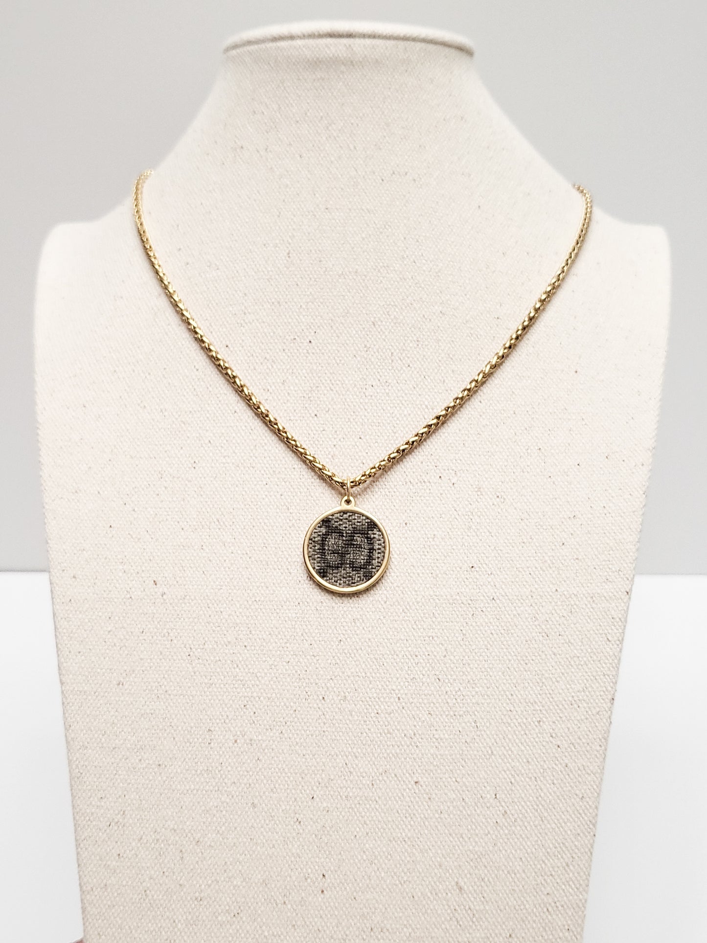 Canvas Gold Wheat Chain Neclace